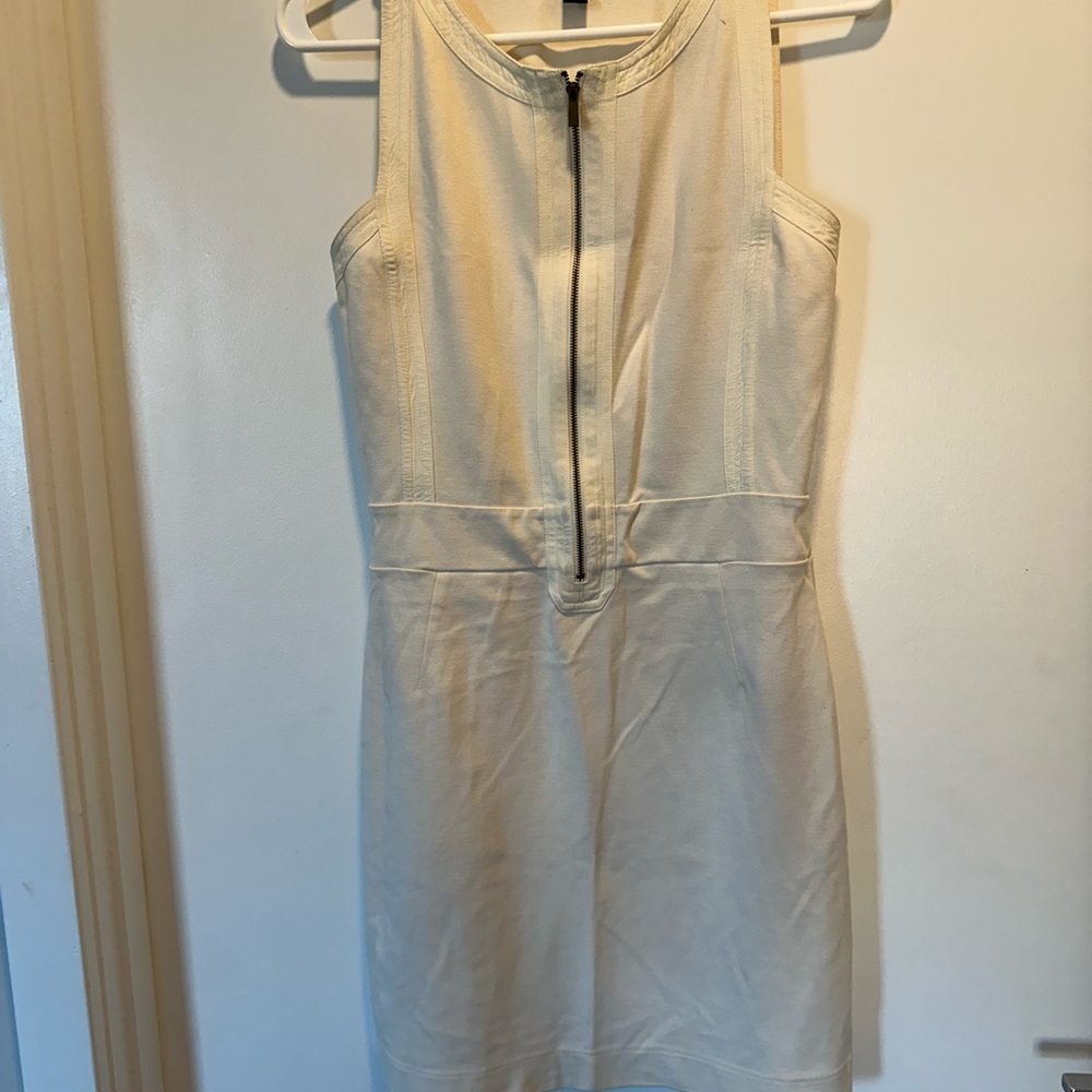 Chic Cream Sleeveless Dress